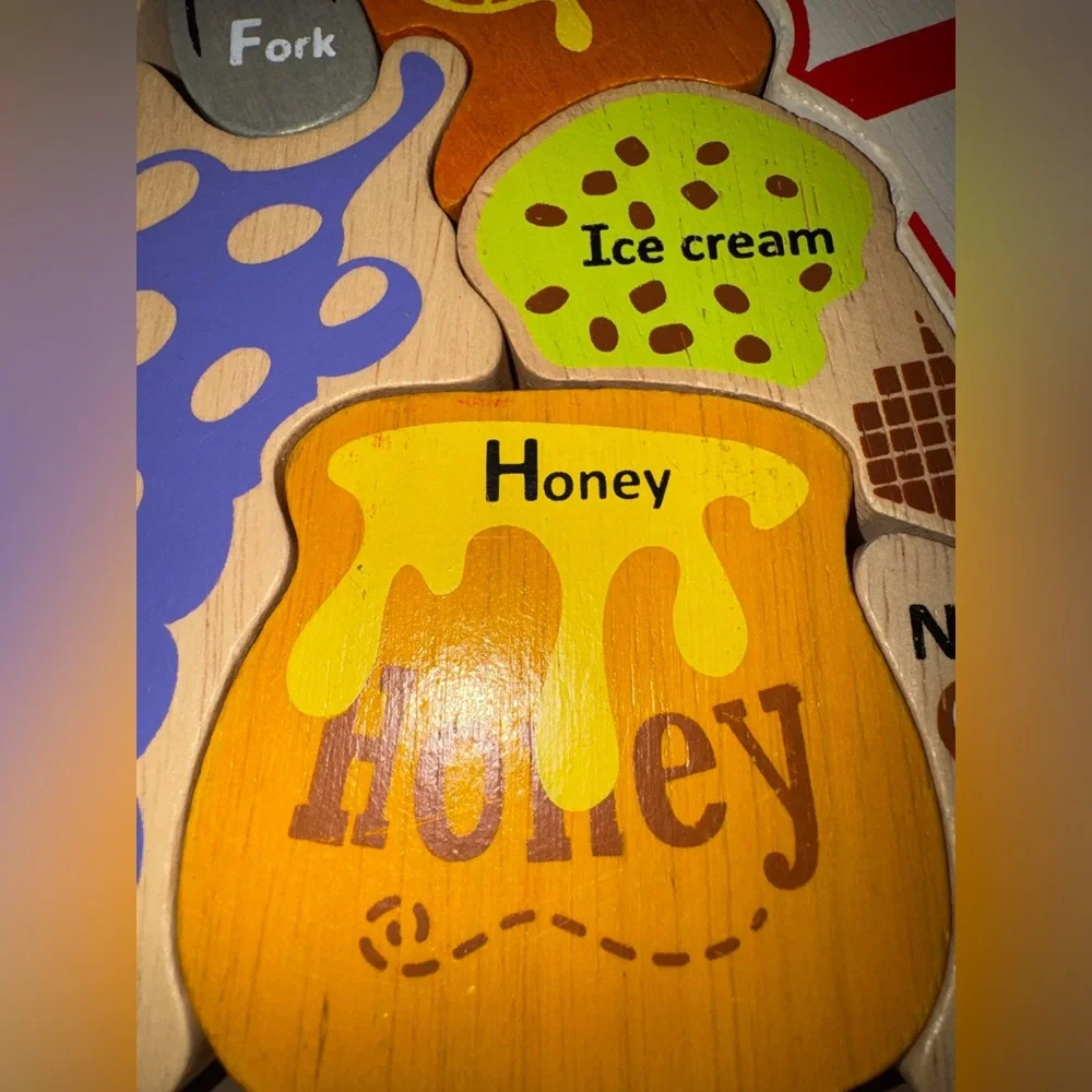 BeginAgain Alphabites wooden A-Z Food Puzzle & Playset - Picture 3 of 8